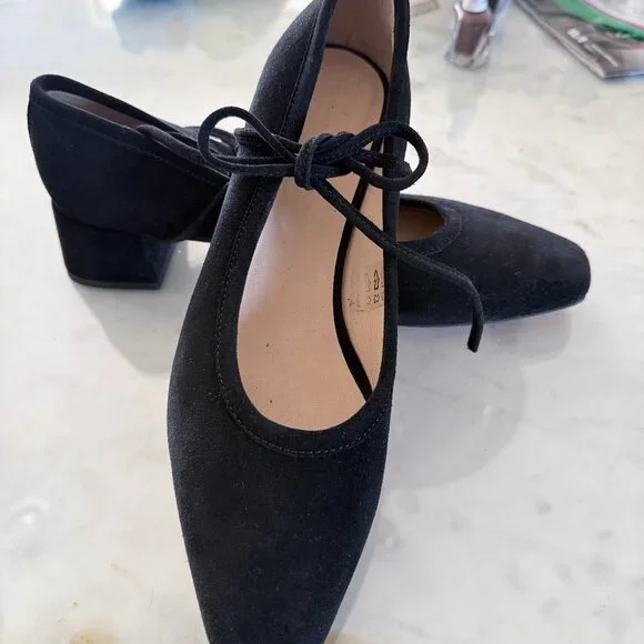 The Heeled Ballet - Picture 3 of 5